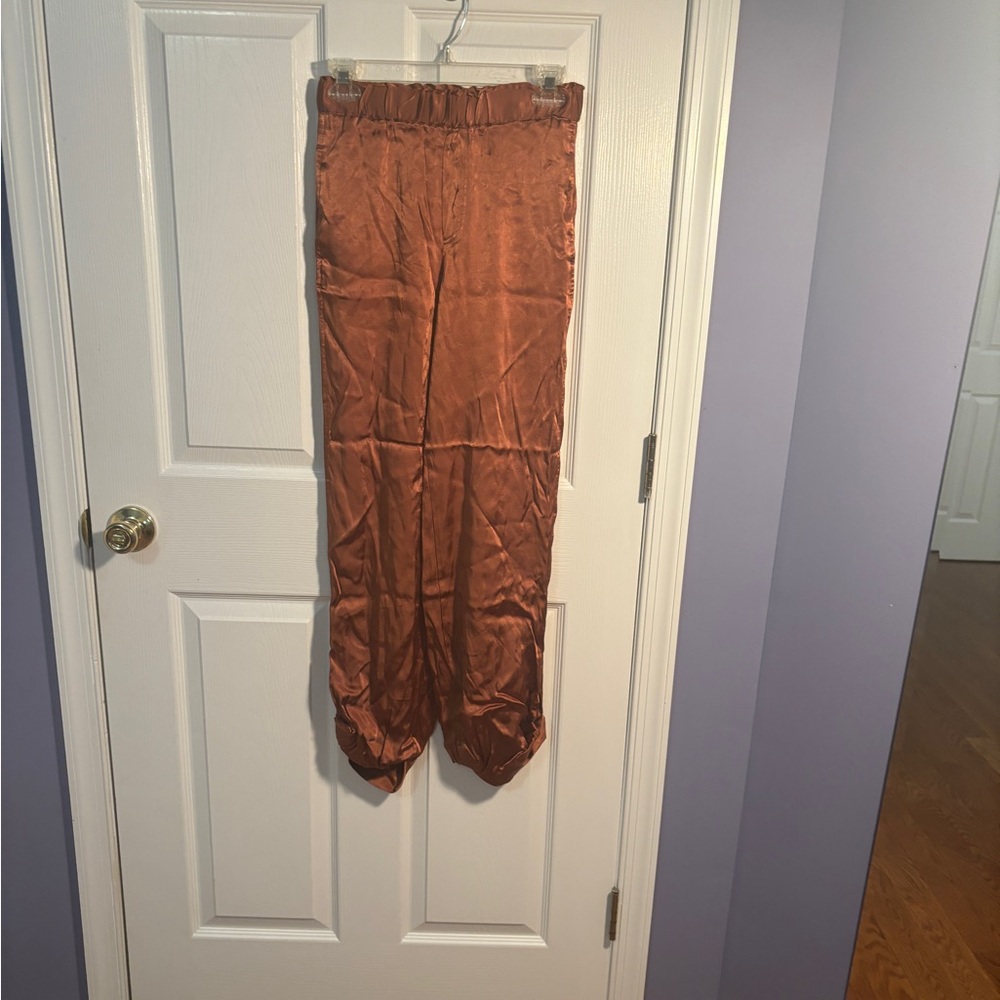NWOT ZARA red satin pants